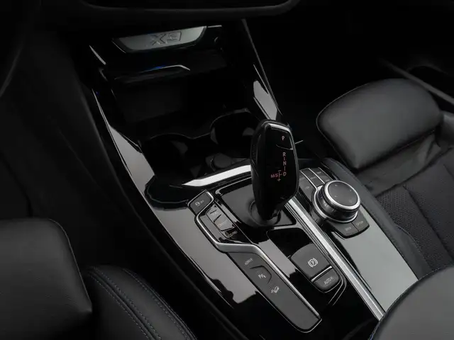 BMW X3 M view 22