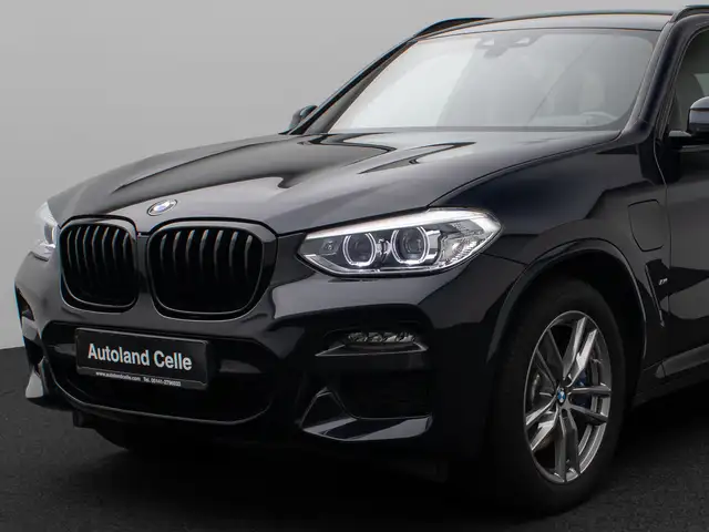 BMW X3 M view 17