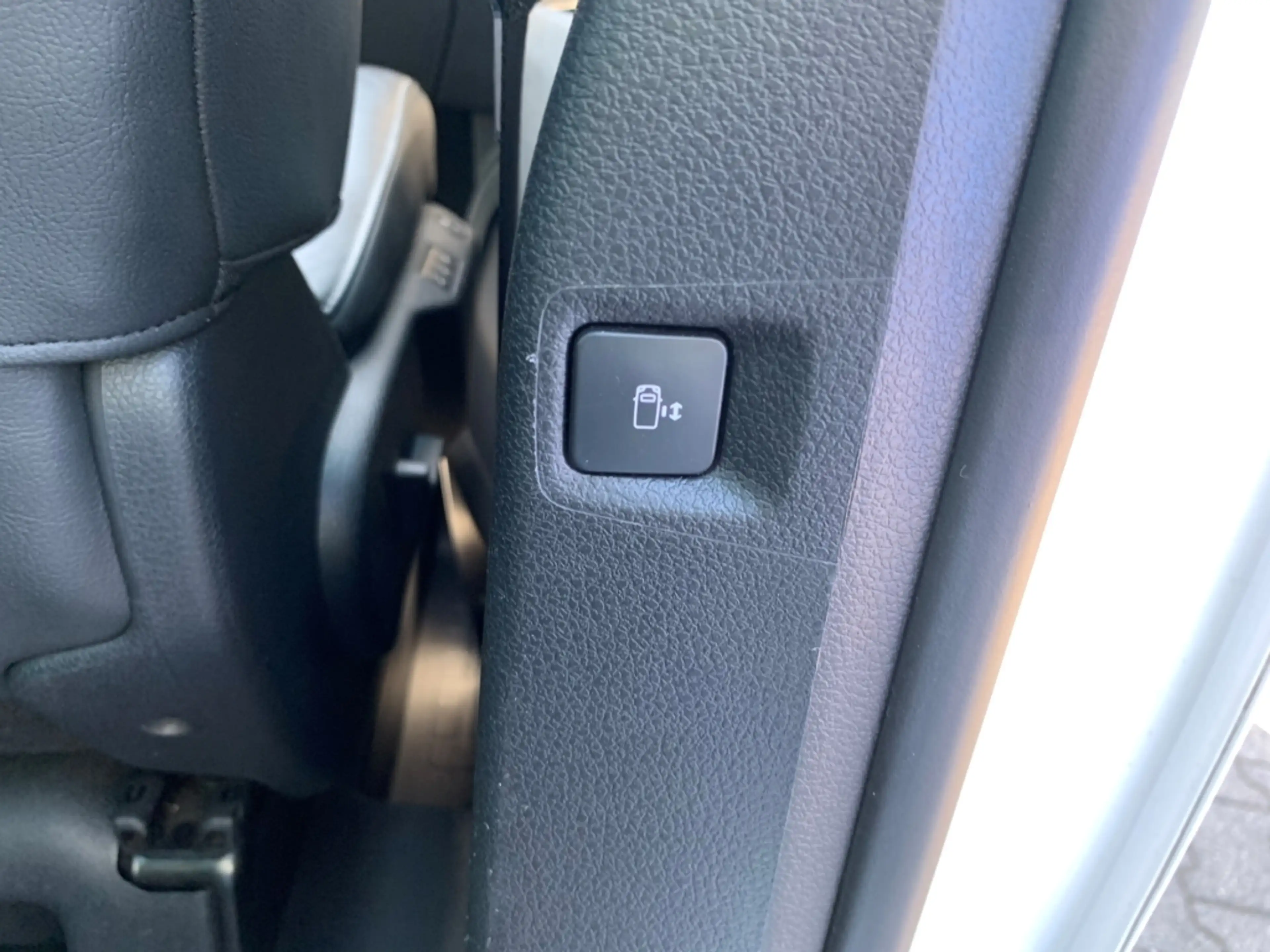 Citroen Spacetourer Business Lounge XL 6-Sitzer StandHZG Navi Leder Ma — photo 9