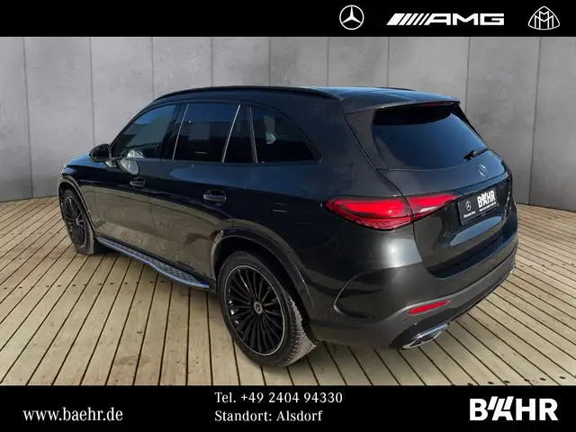 Mercedes-Benz GLC view 3