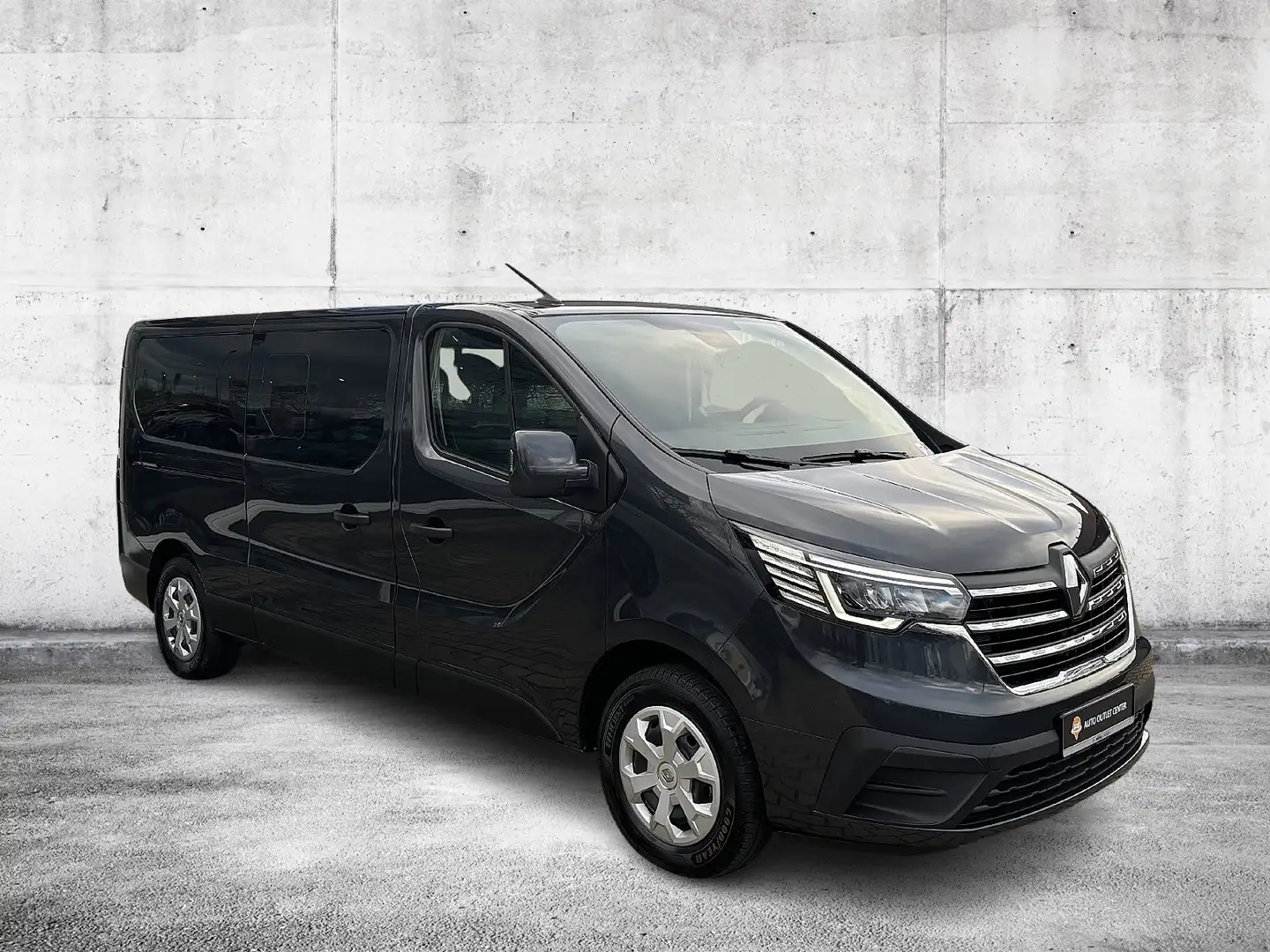 Renault Trafic Combi L2H1 3,0t (8/9 Sitze) Life LED PDC Šedá - 1