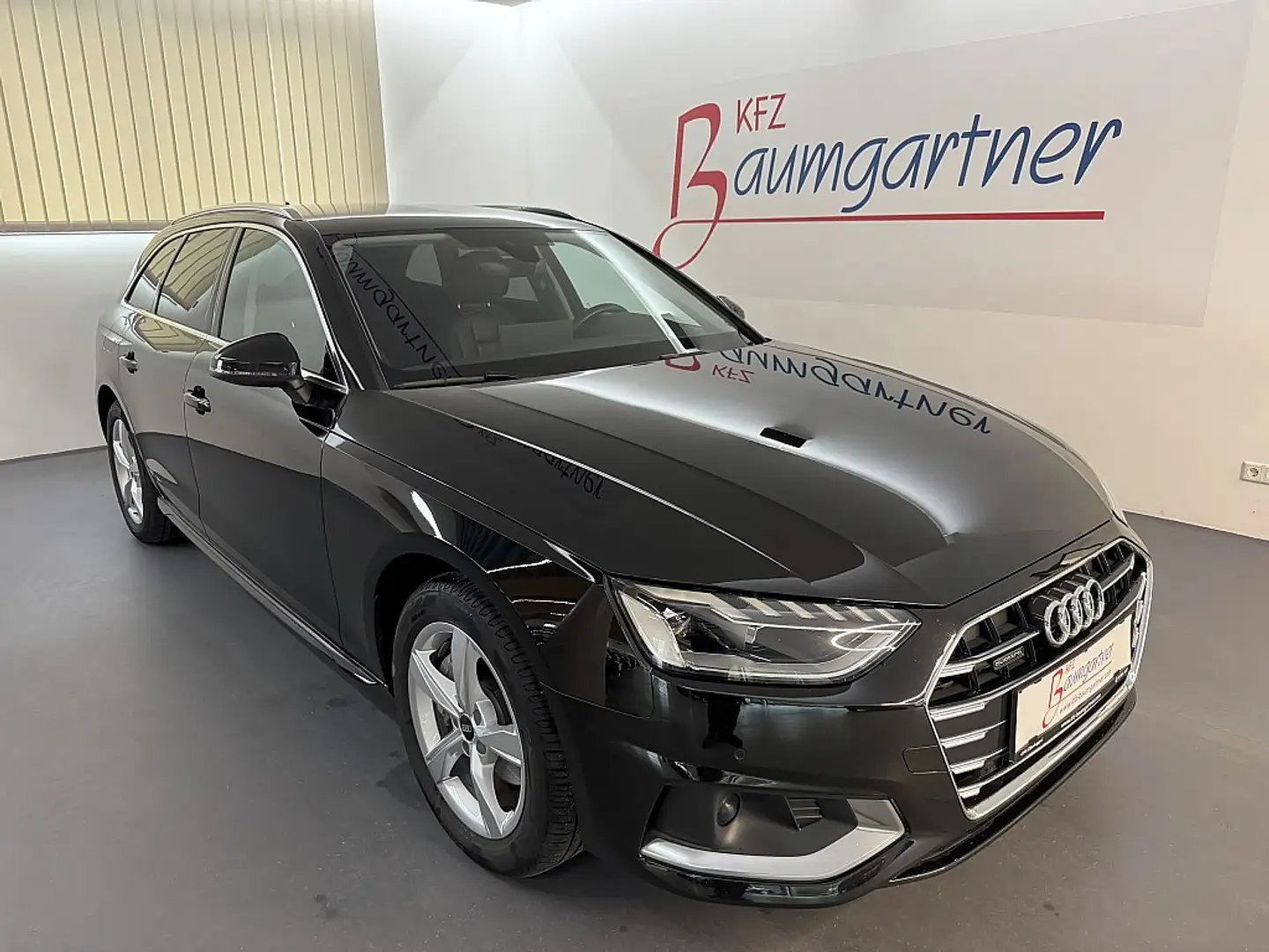 Audi A4 Avant 40TDI quattro advanced S-tronic *LED*NAVI... Noir - 1