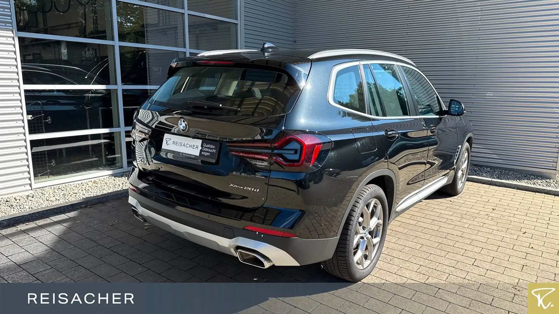 BMW X3 xDrive 20d A Pano,AHK,Leder,Autom,Laser,HUD Schwarz - 2