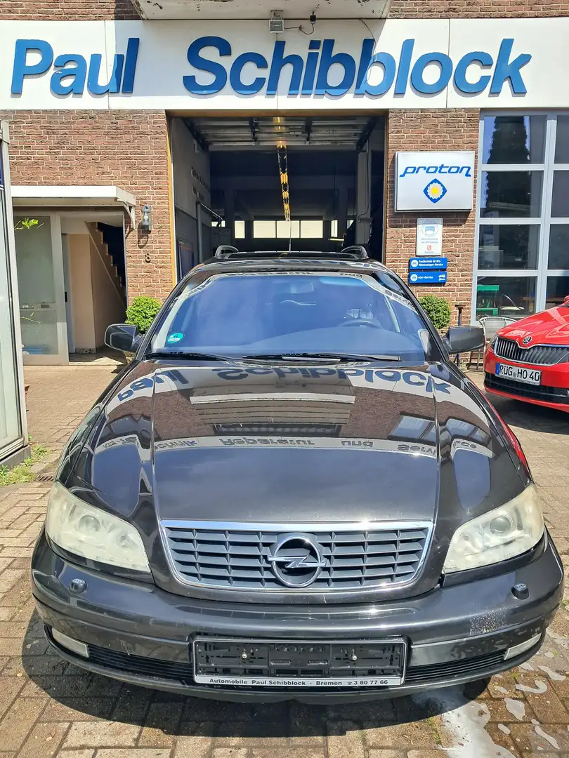 Opel Omega Caravan 2.6 V6 Executive Edition Verde - 2
