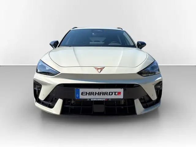 Cupra Leon view 2