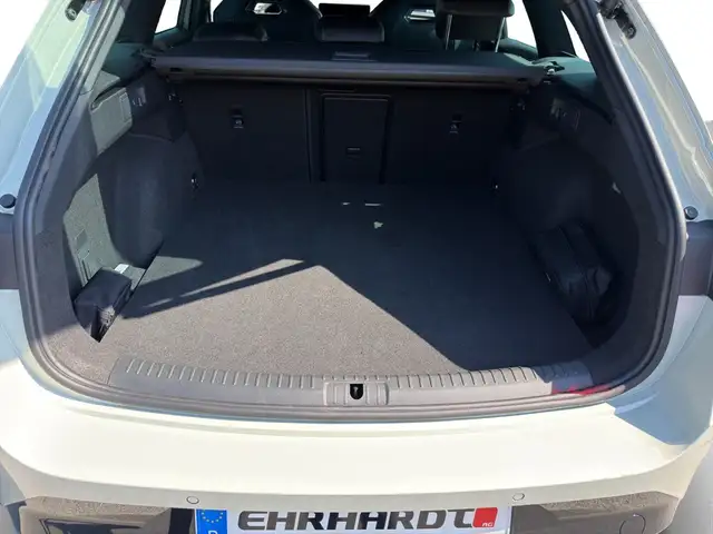 Cupra Leon view 11