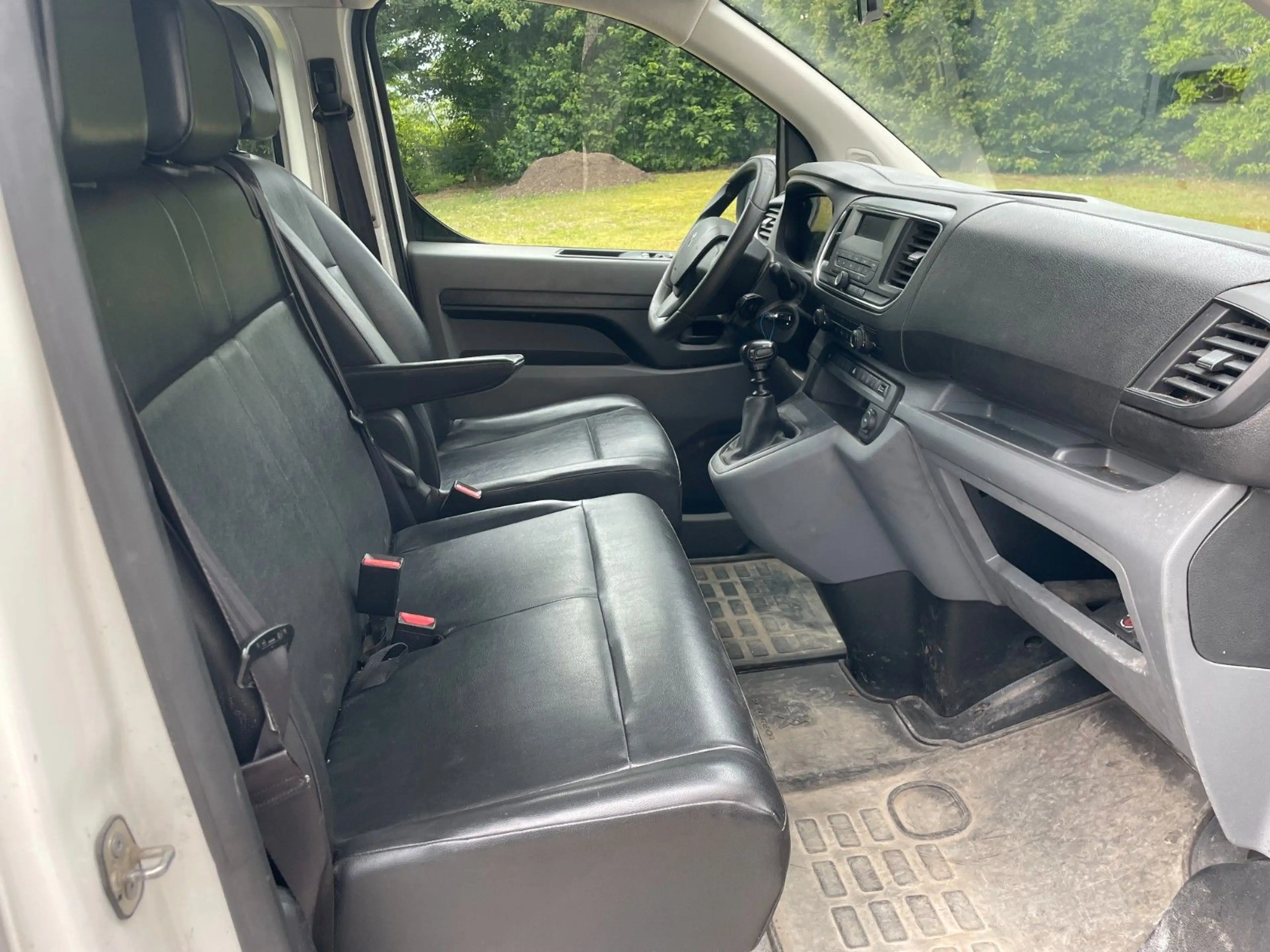 Peugeot Expert Traveller Kombi L3, Klima, AHK , Euro 6 — photo 12