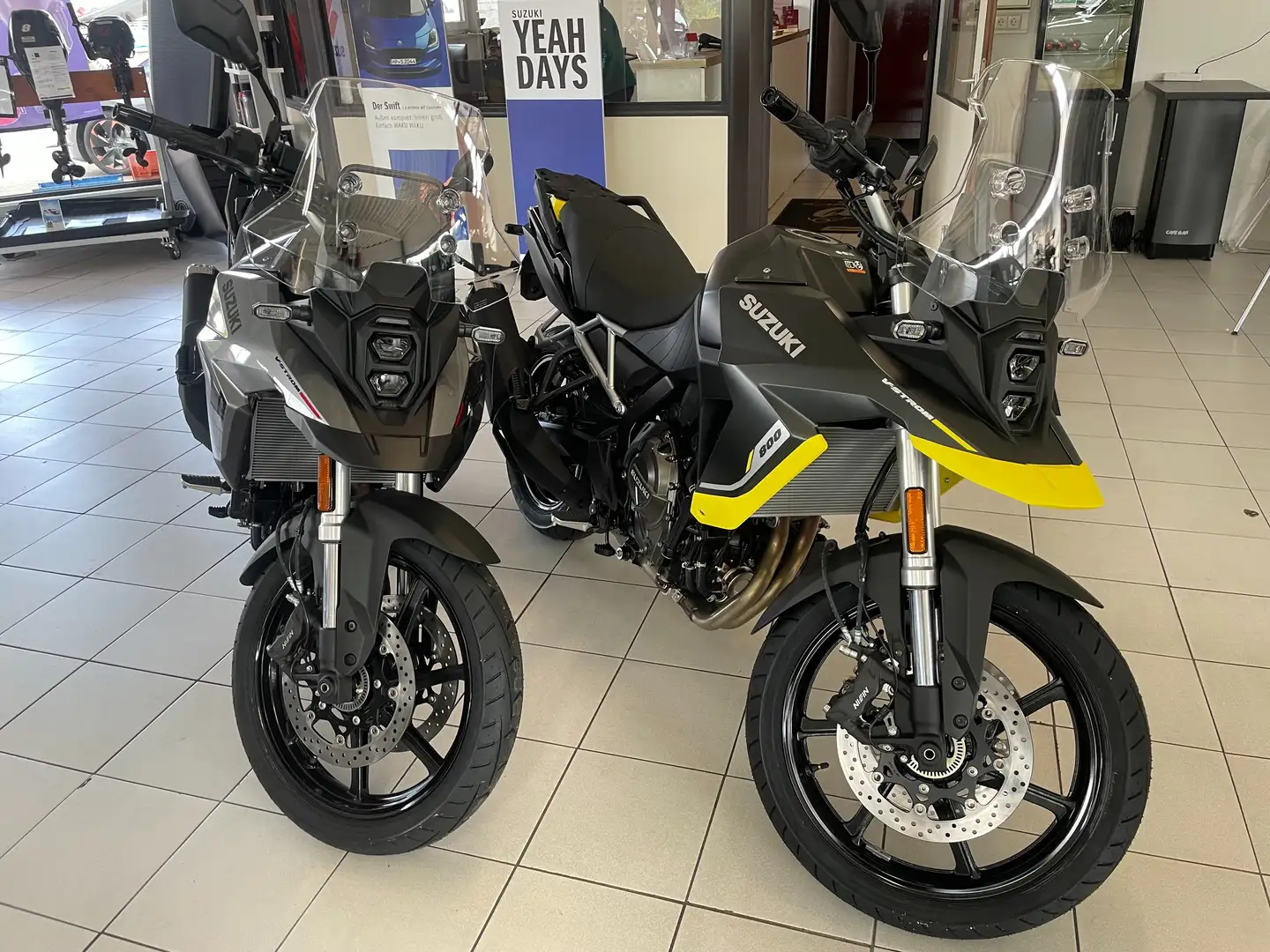 Suzuki V-Strom 800 25er Neu mit 4J Garantie, Preis inkl. Nebenkosten Argento - 2