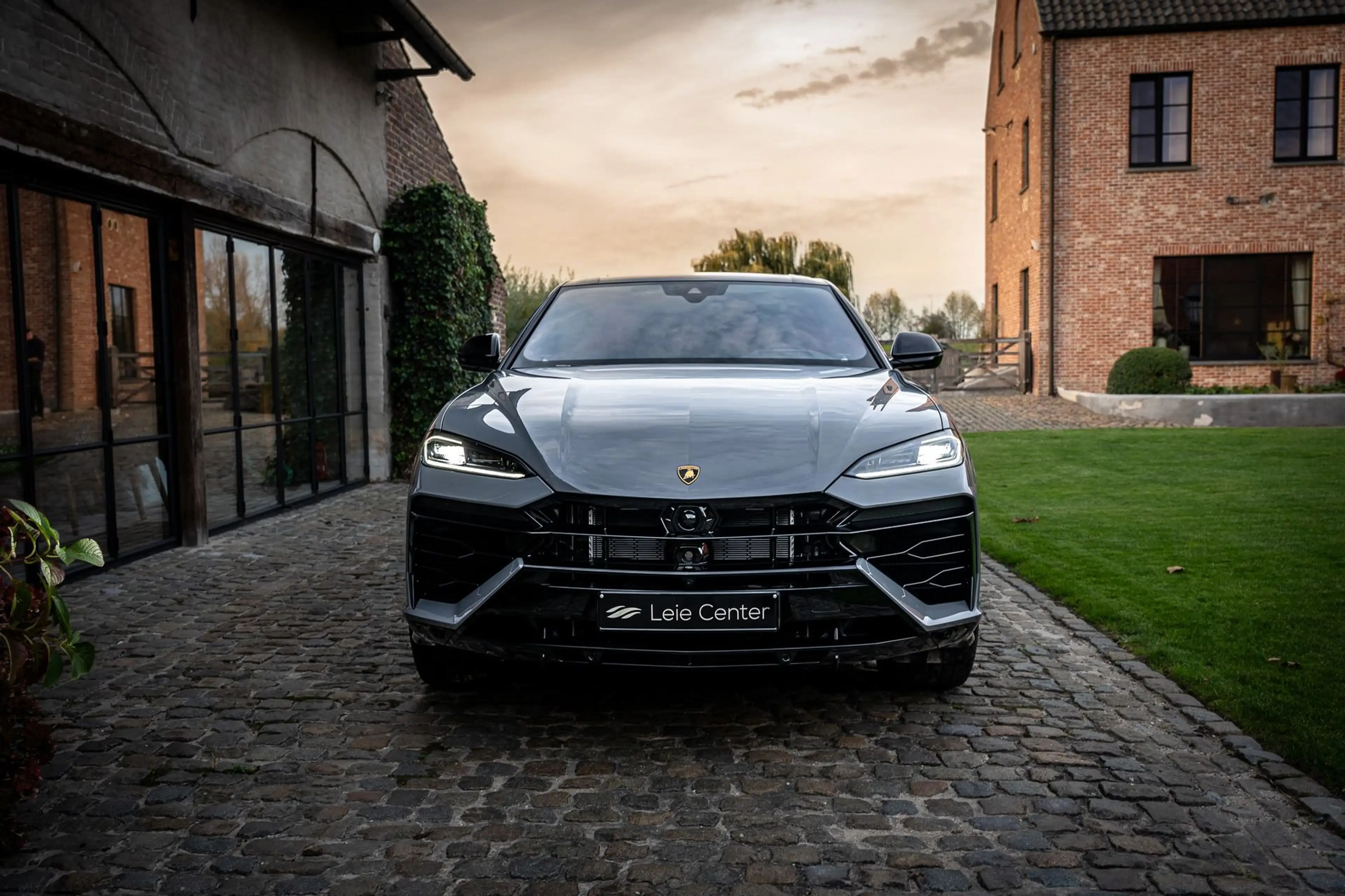 Lamborghini Urus SE 2025 / 588kW / PLUG-IN / 51G CO2 — photo 11
