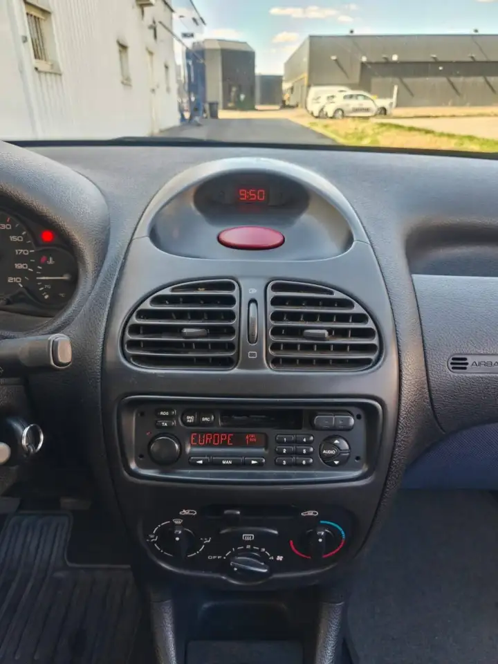 Peugeot 206 1.4i 75ch Entretien à jour, foto 12