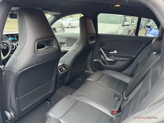 Mercedes-Benz CLA view 11
