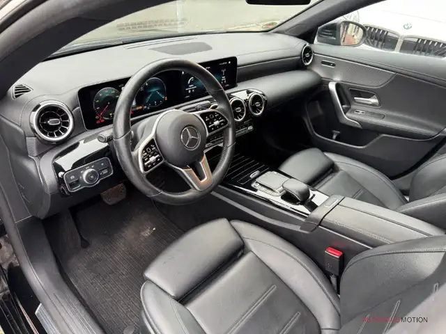 Mercedes-Benz CLA view 9