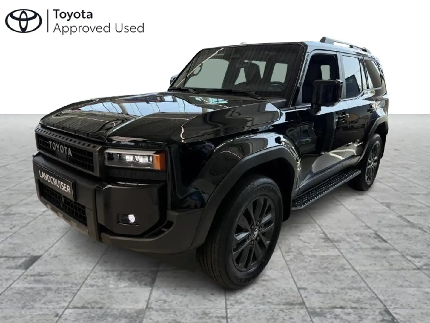 Toyota Land Cruiser VX-L + Lichte Vracht &Trekhaak Zwart - 1