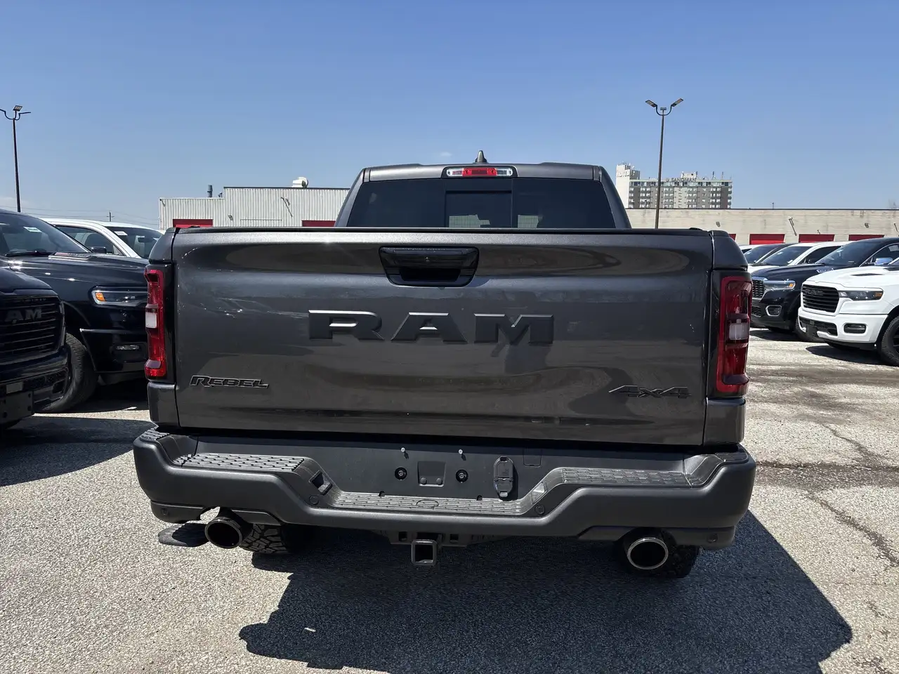RAM 1500 снимка RAM 1500