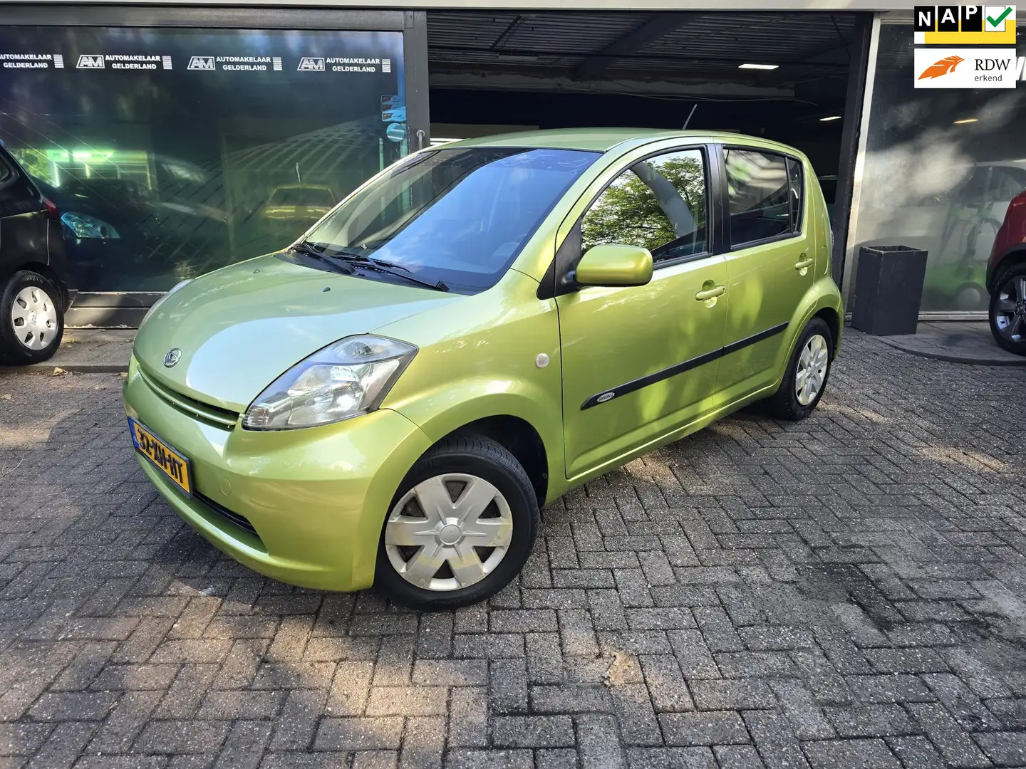 Daihatsu Sirion 2 1.0-12V Trend | NIEUWE APK | AIRCO | ELEC RAMEN Zöld - 1