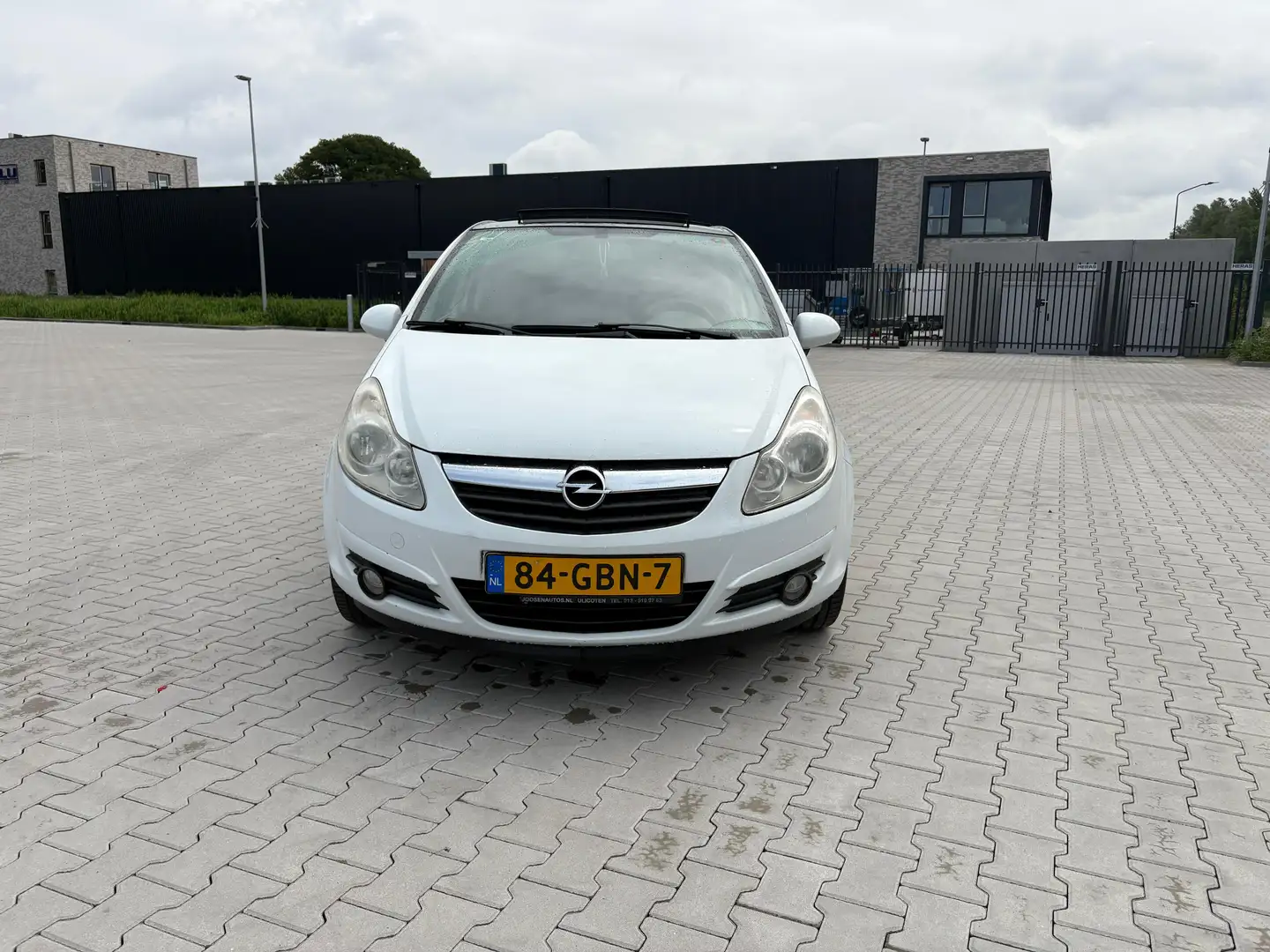 Opel Corsa 1.4-16V Enjoy Fehér - 2