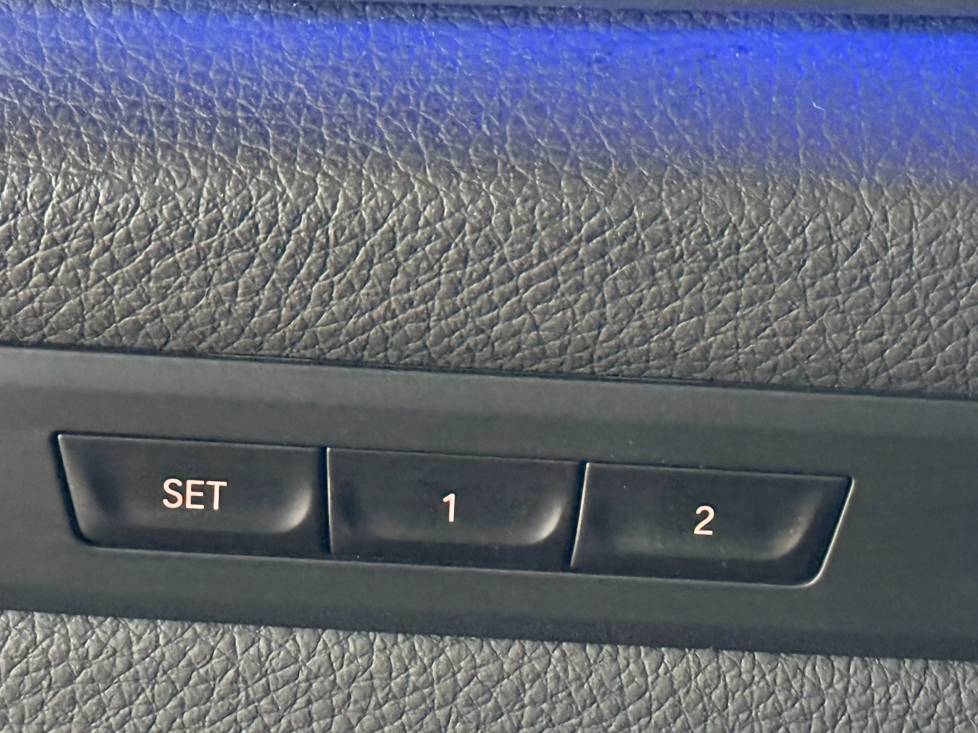 BMW 530 530e-M-Sport Head-Up+Ambiente+1.Besitz+Memorie-Sitze+Navi+Kamera — photo 9