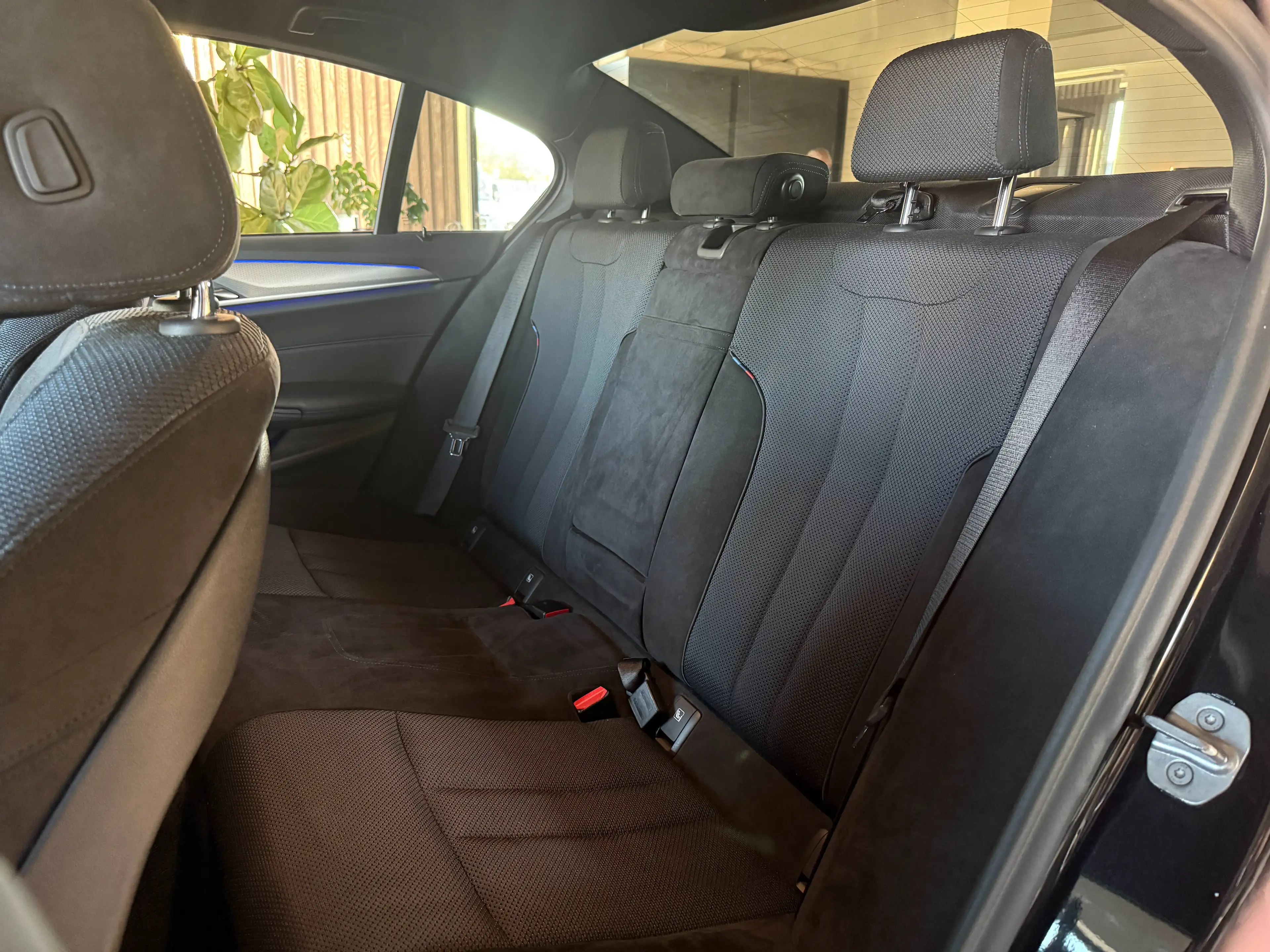 BMW 530 530e-M-Sport Head-Up+Ambiente+1.Besitz+Memorie-Sitze+Navi+Kamera — photo 7