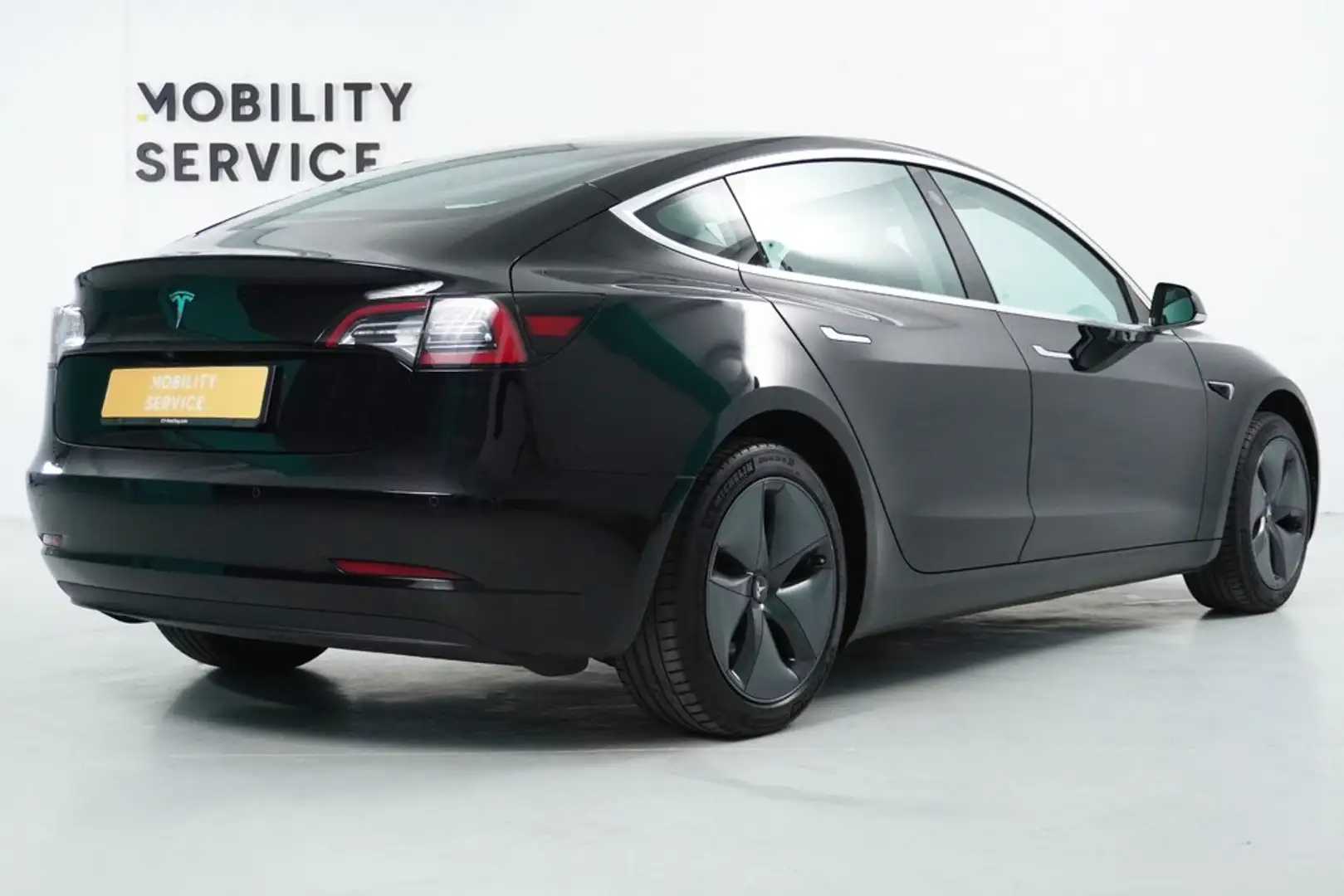 Tesla Model 3 Estándar Plus RWD Negro - 2