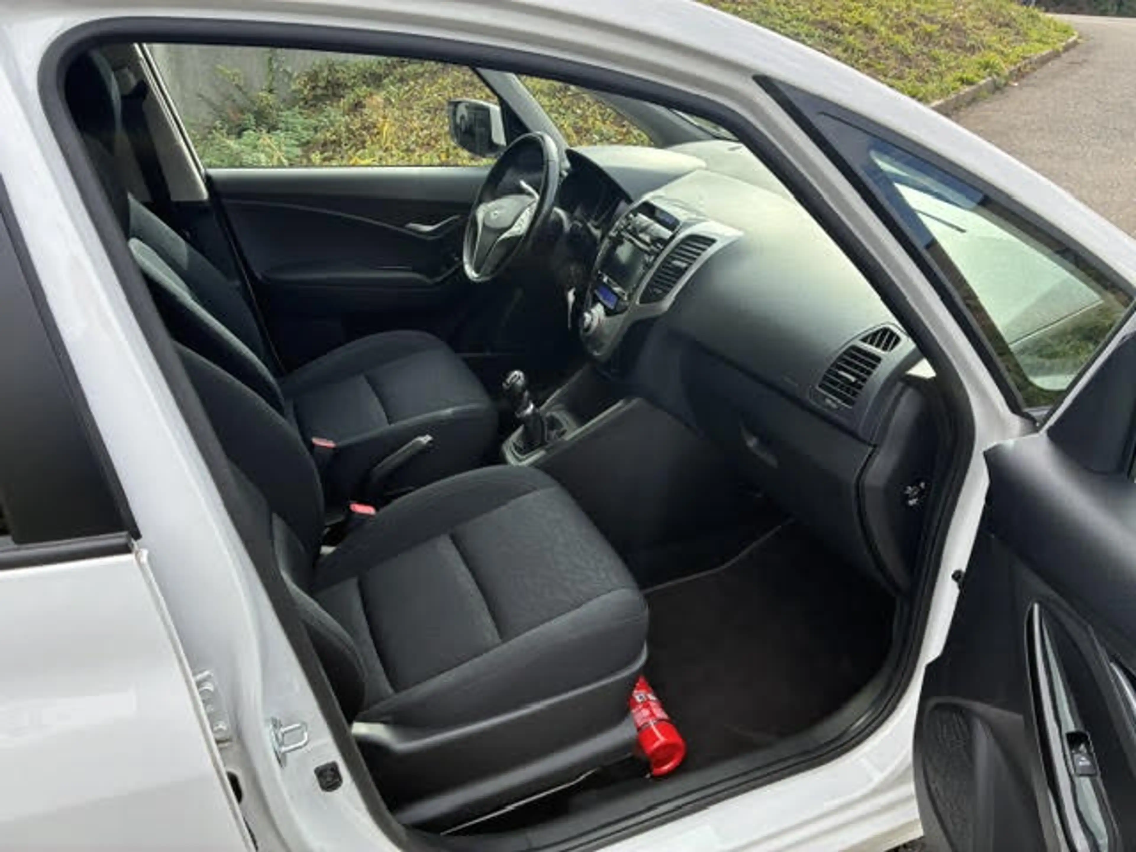 Hyundai iX20 iX20 1.4i Go! | Navi | 29.850 KM !!! — photo 10