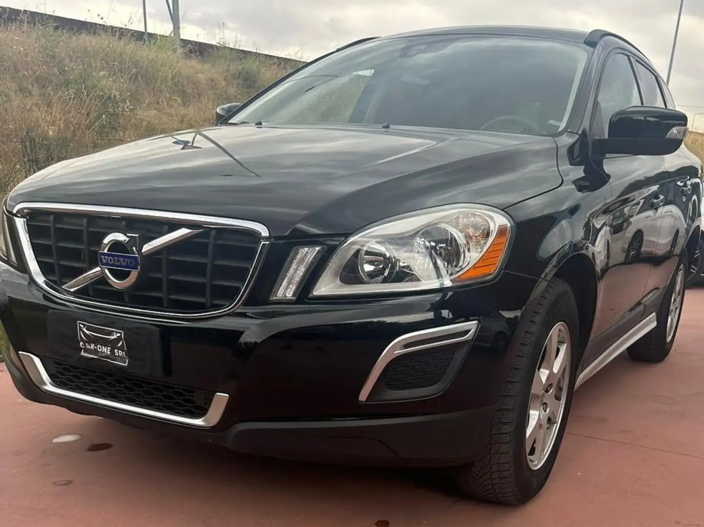 Volvo XC60 XC60 2.0 SUMMUM 136cv GEARTRONIC FULL OPTIONALS Nero - 2