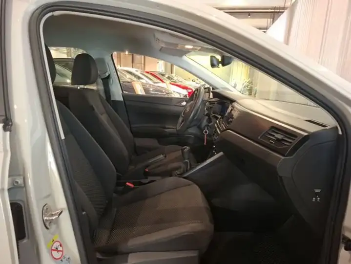 Volkswagen Polo 2022, foto 5