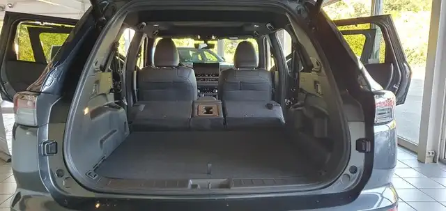 Mitsubishi Outlander view 15