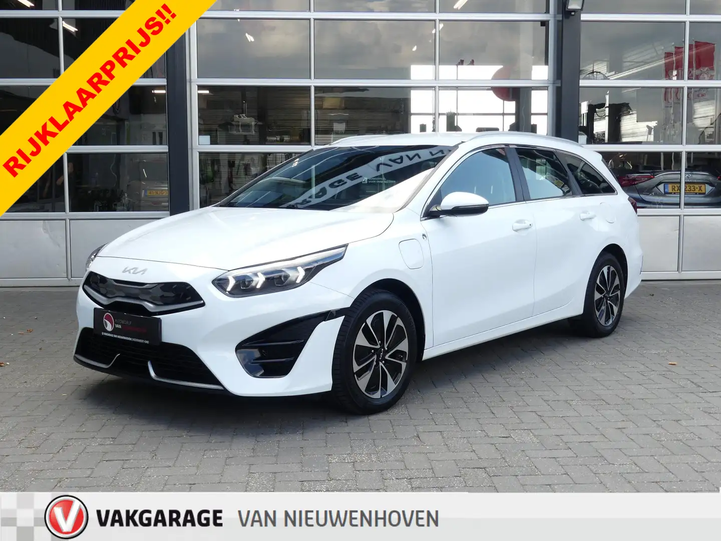 Kia Ceed SW / cee'd SW Sportswagon 1.6 GDI PHEV Dynamic Winterline *t/m 1 Wit - 1