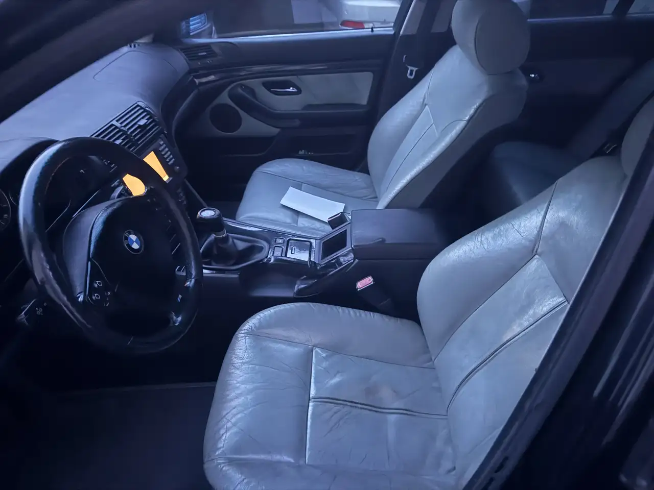 BMW 525i, foto 3