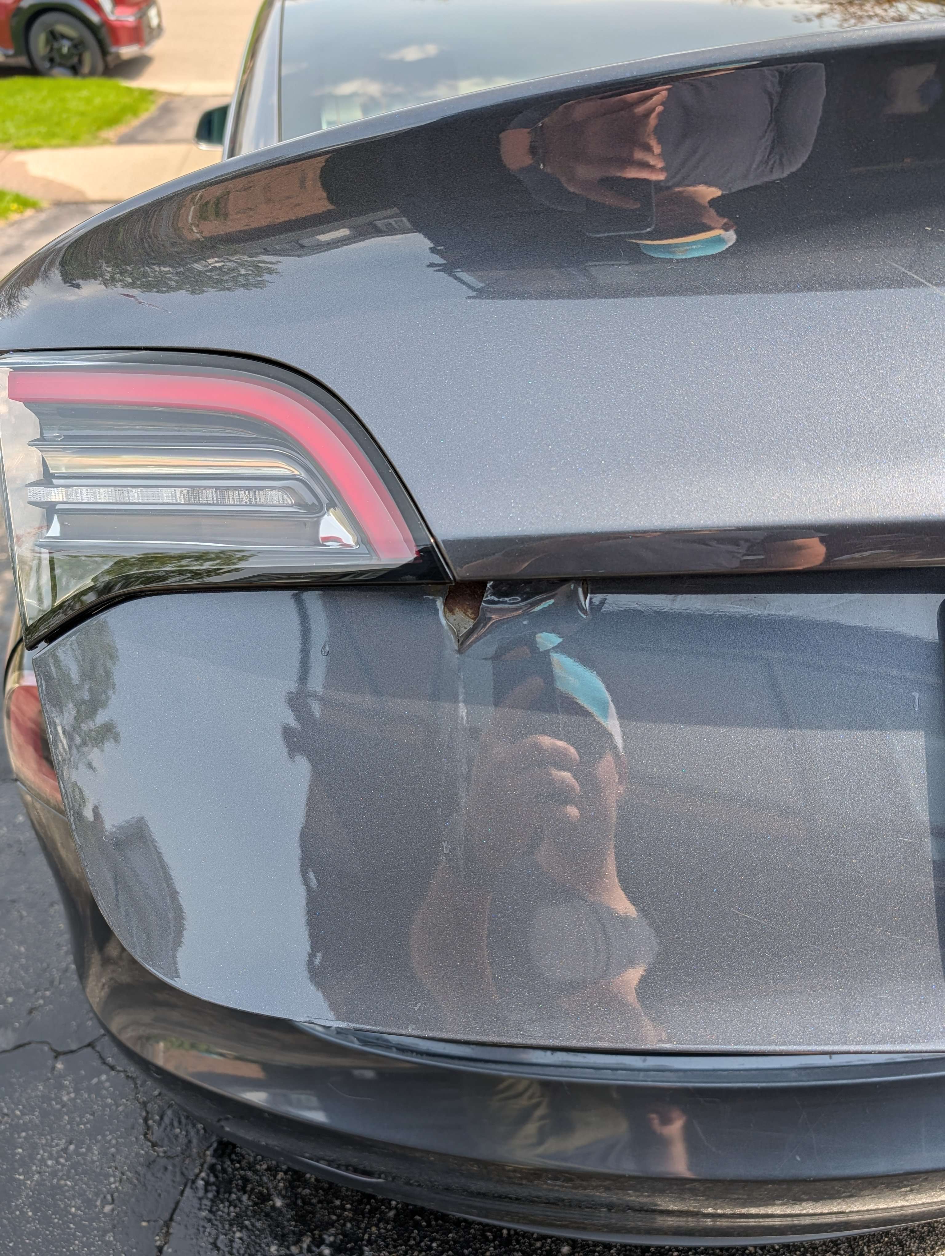 2018 Tesla Model 3 Model 3 Longrange rear wheel drive. thumb 13
