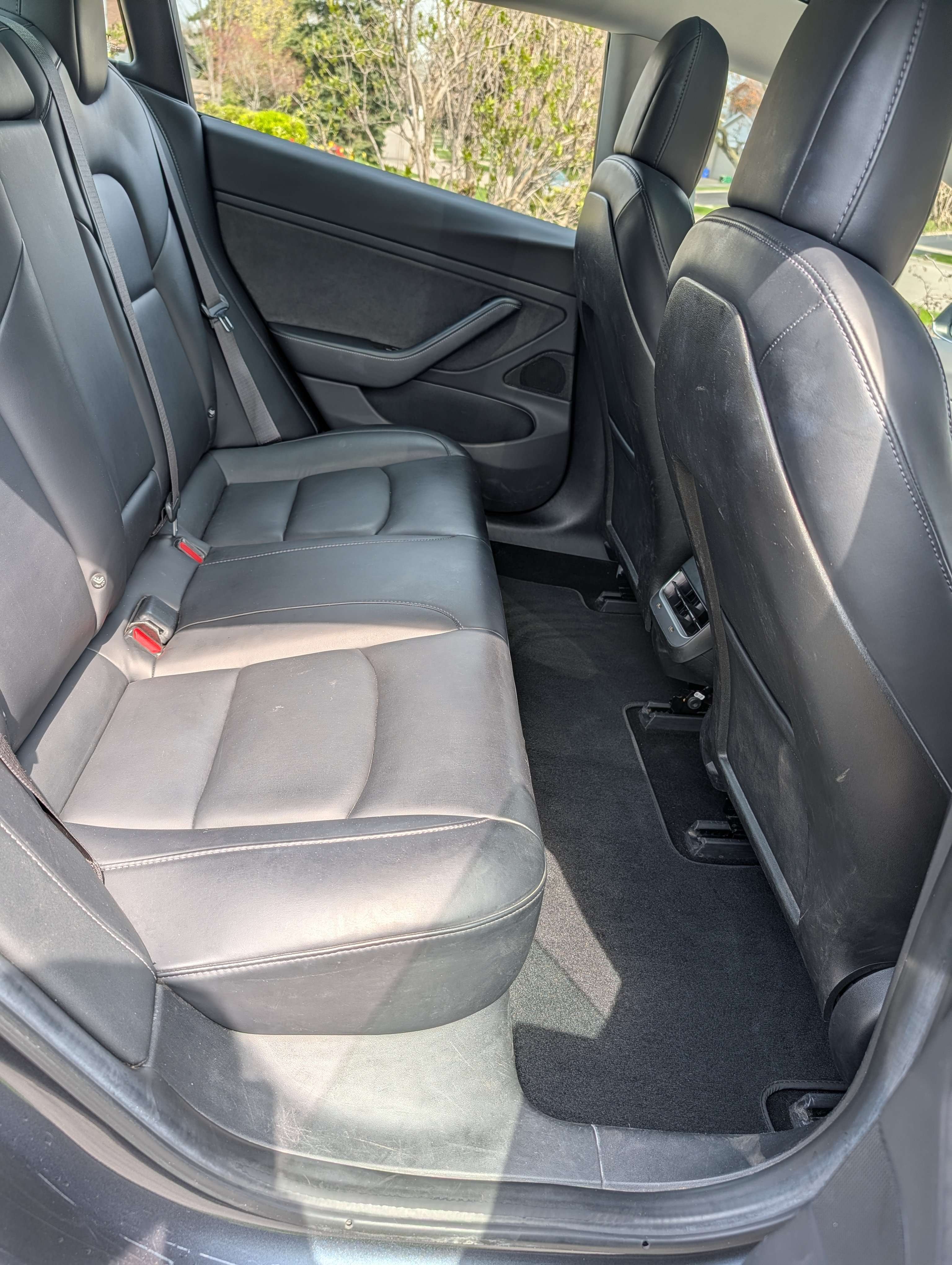 2018 Tesla Model 3 Model 3 Longrange rear wheel drive. thumb 8