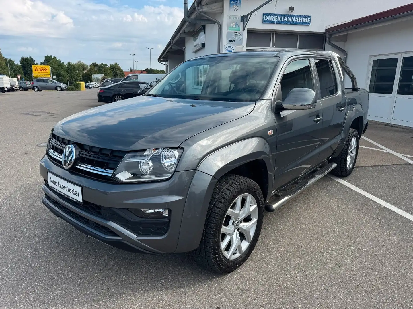 Volkswagen Amarok Comfortline DoubleCab 4Motion Gris - 1