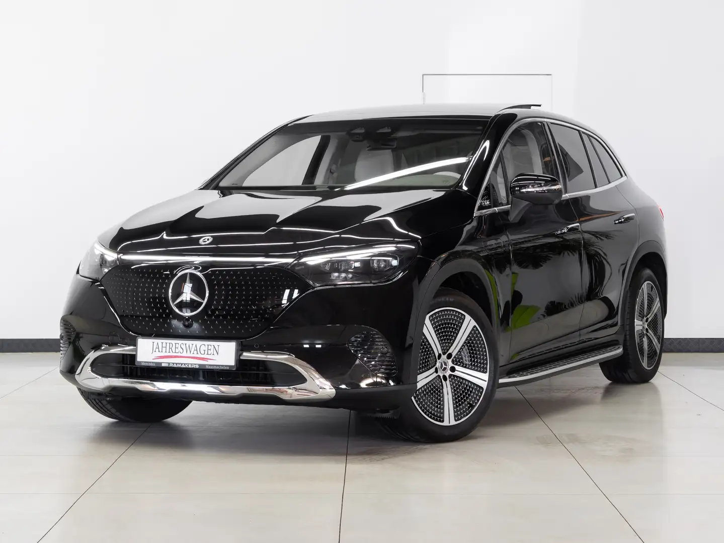 Mercedes-Benz EQE SUV 350+ HYPERSCREEN Grijs-Leder PANO Achterassturing Schwarz - 1