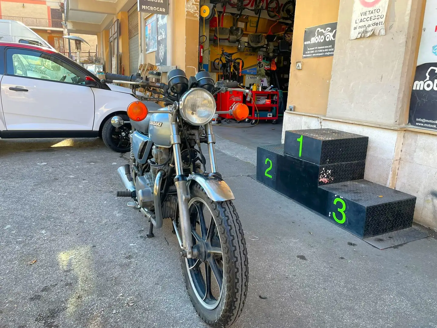 Kawasaki Z 350 I Blu/Azzurro - 2
