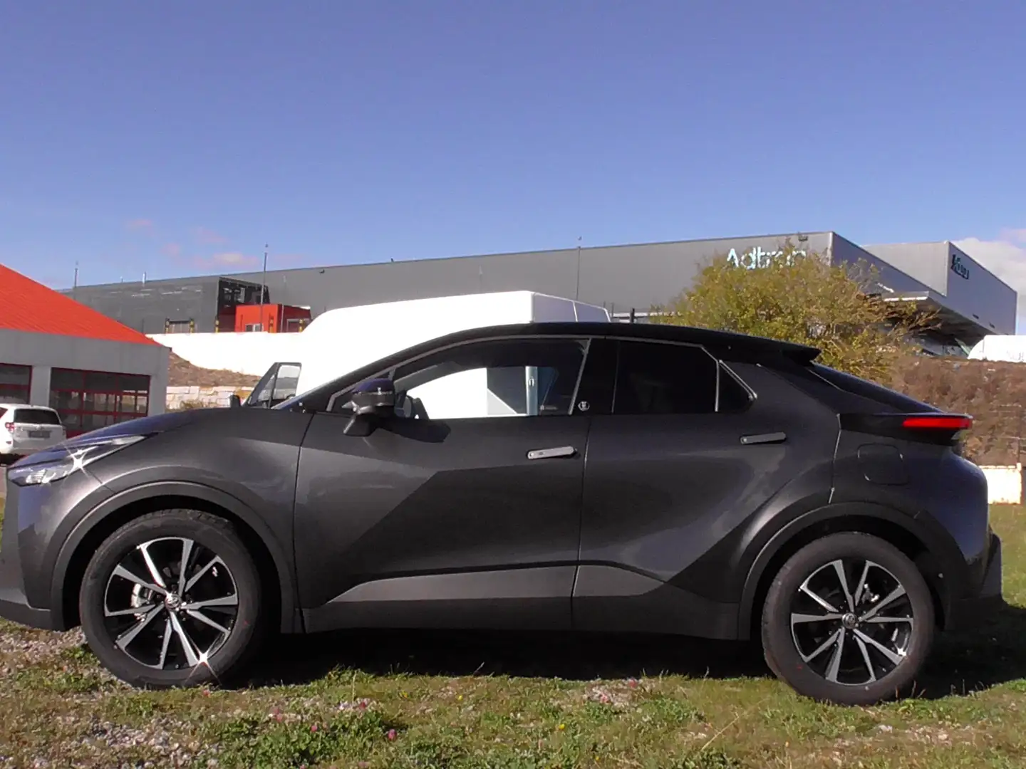 Toyota C-HR C-HR 1.8 Hybrid Teamplayer - 2
