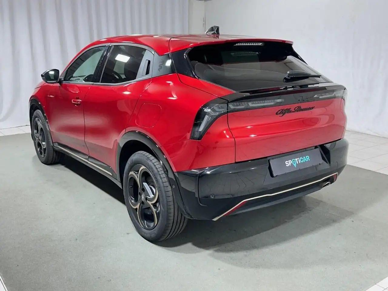 Alfa Romeo Junior 2025