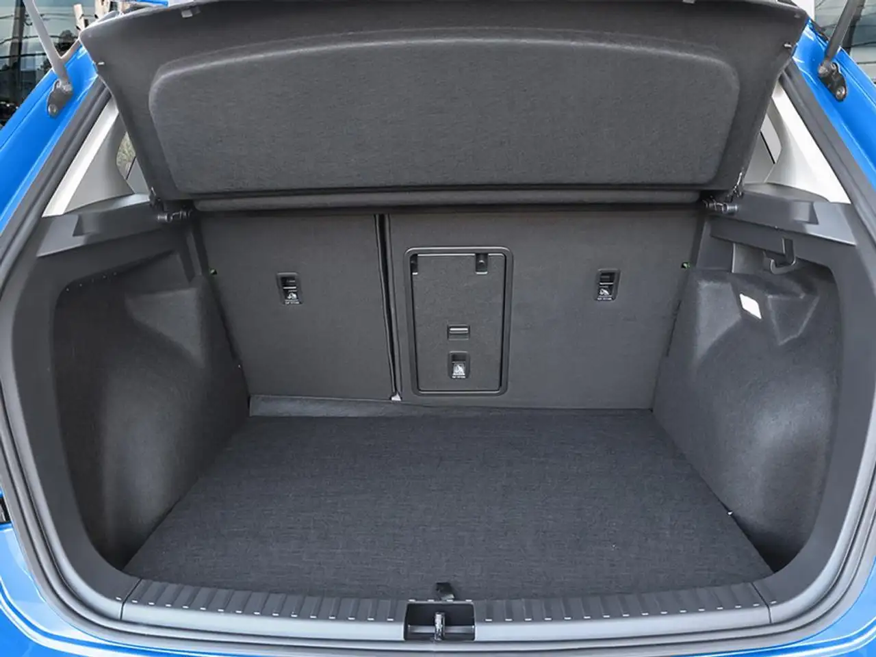Volkswagen Taos снимка Volkswagen Taos