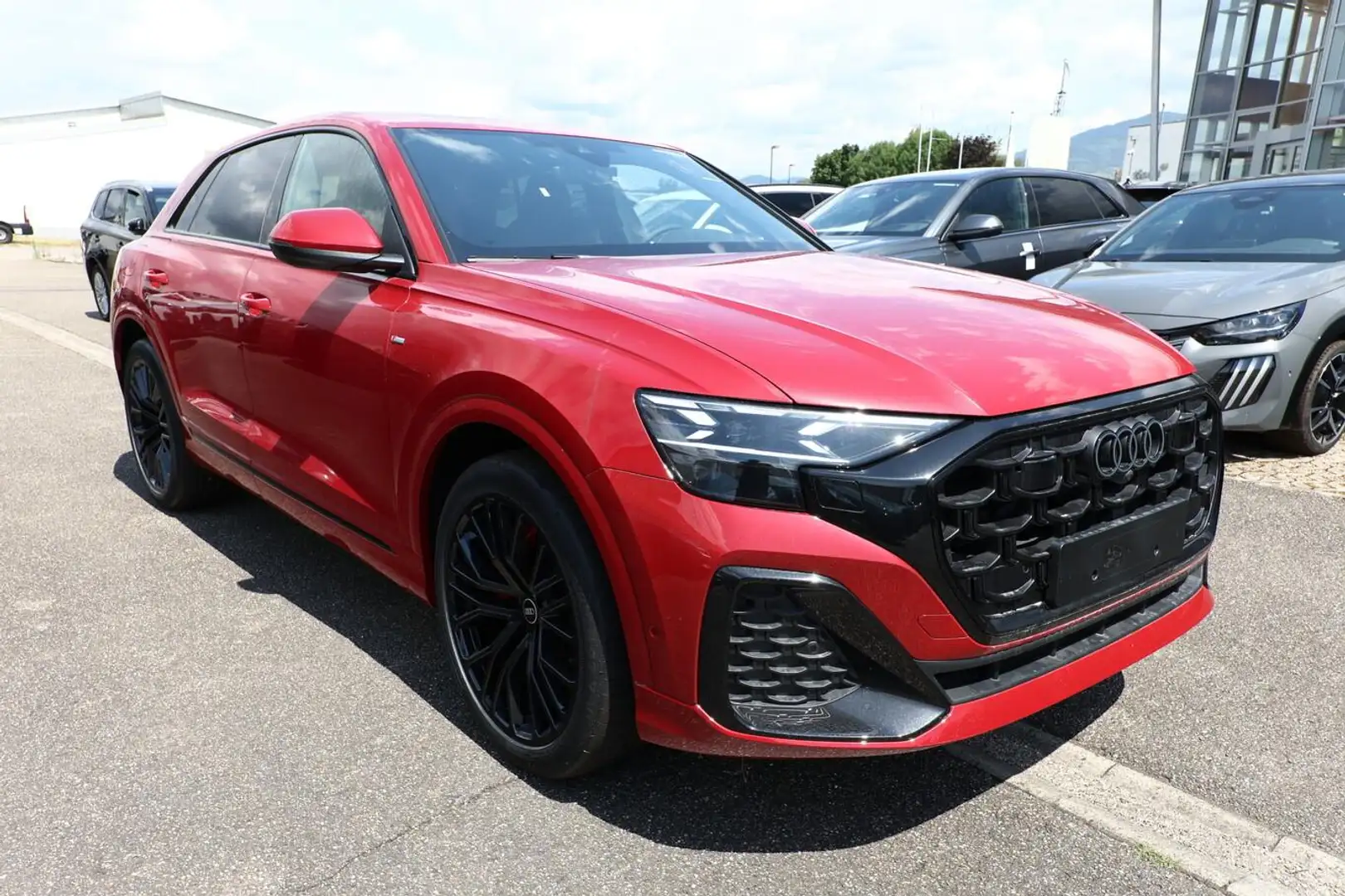 Audi Q8 S line 2xS AssistenzP+ 22Z Laser Pano B&O Leder... Rot - 2