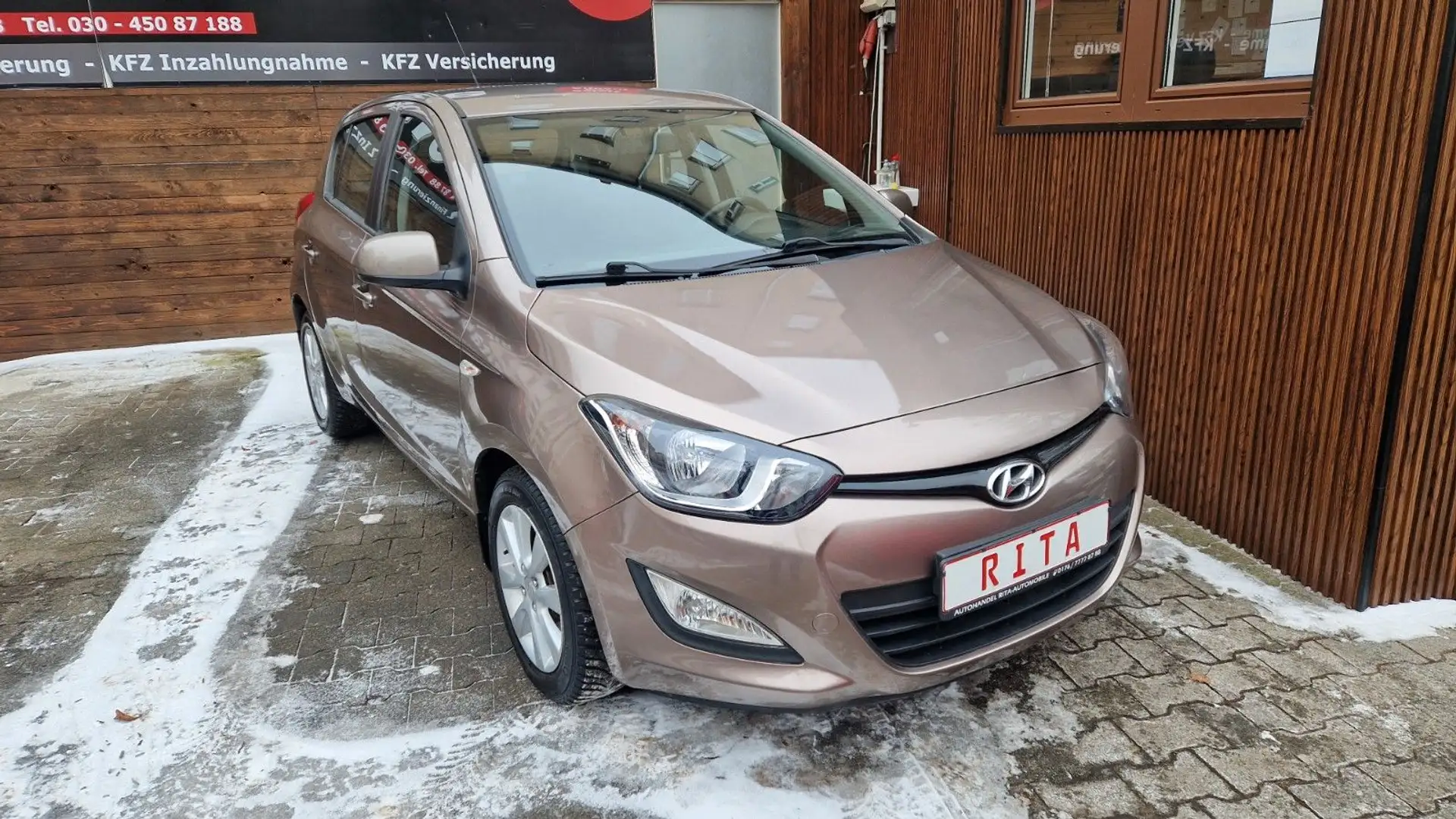 Hyundai i20 1.4 Automatik, Nichtraucher, Klima Grau - 1