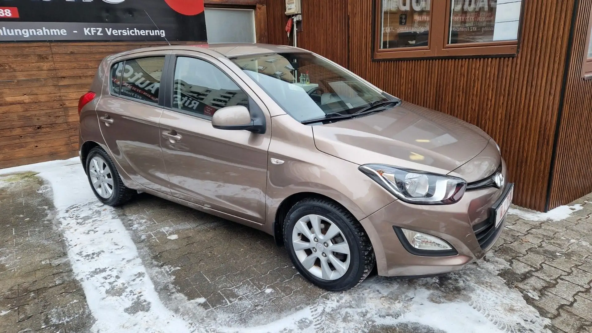 Hyundai i20 1.4 Automatik, Nichtraucher, Klima Grau - 2