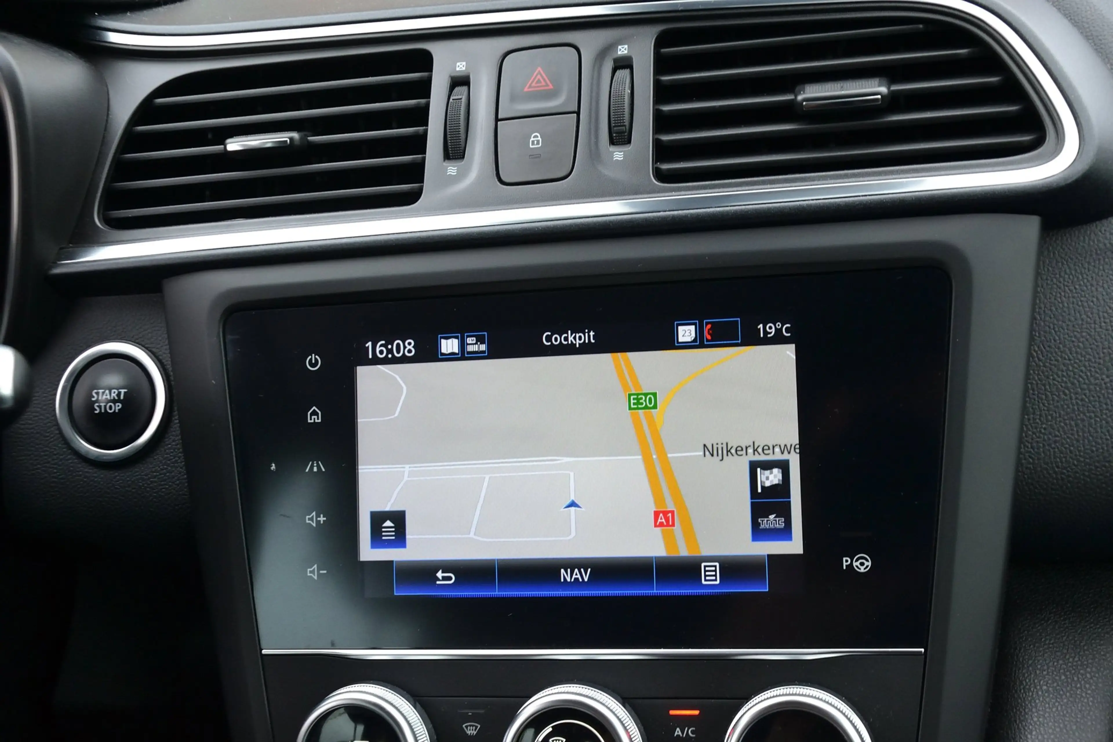 Renault Kadjar 1.3 TCe Intens | LED | Camera | Navi | Stoelverwar — photo 13
