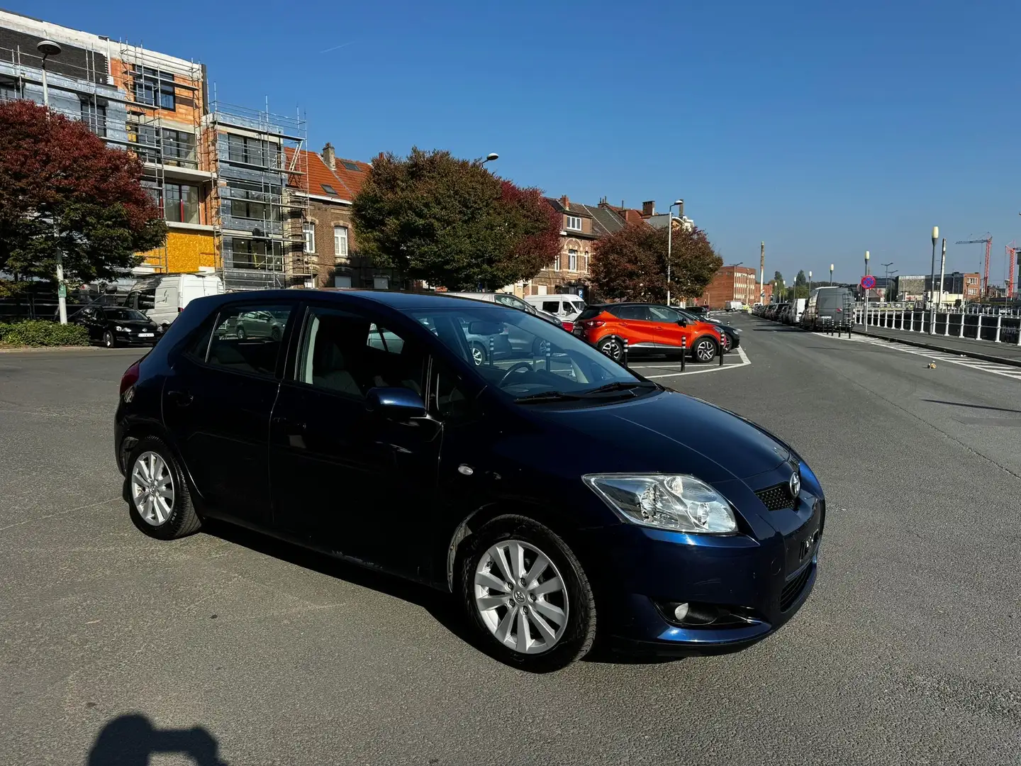 Toyota Auris 1.4i VVT-i AIRCO DIGITAL JANTE ALUMINIUM Bleu - 1