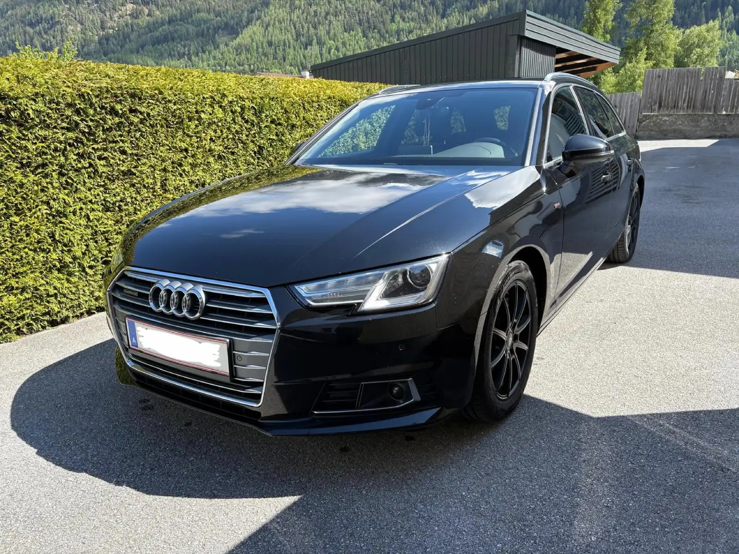 Audi A4 Avant 2,0 TDI quattro S-Line Schwarz - 1