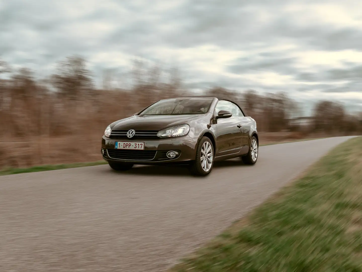 Volkswagen Golf Cabriolet Golf Cabrio 1.4 TSI Lounge Brun - 1