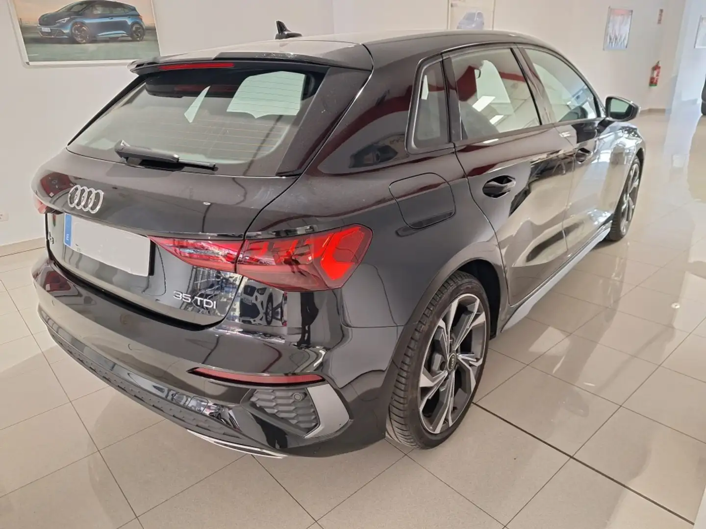 Audi A3 Sportback 30TDI S line S tronic Negro - 2