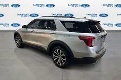 Ford Explorer снимка Ford Explorer