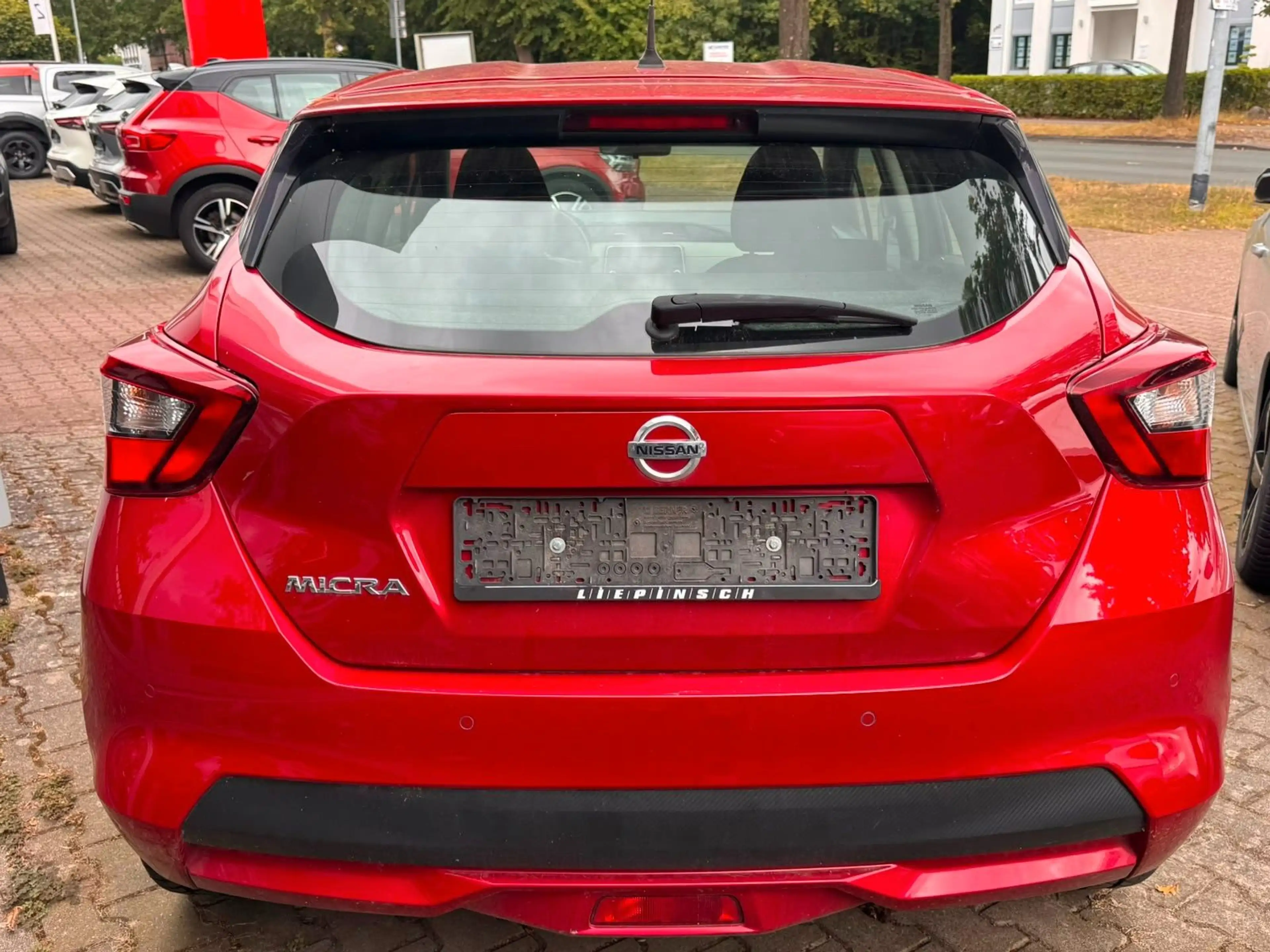 Nissan Micra 1.0 N-Way — photo 5