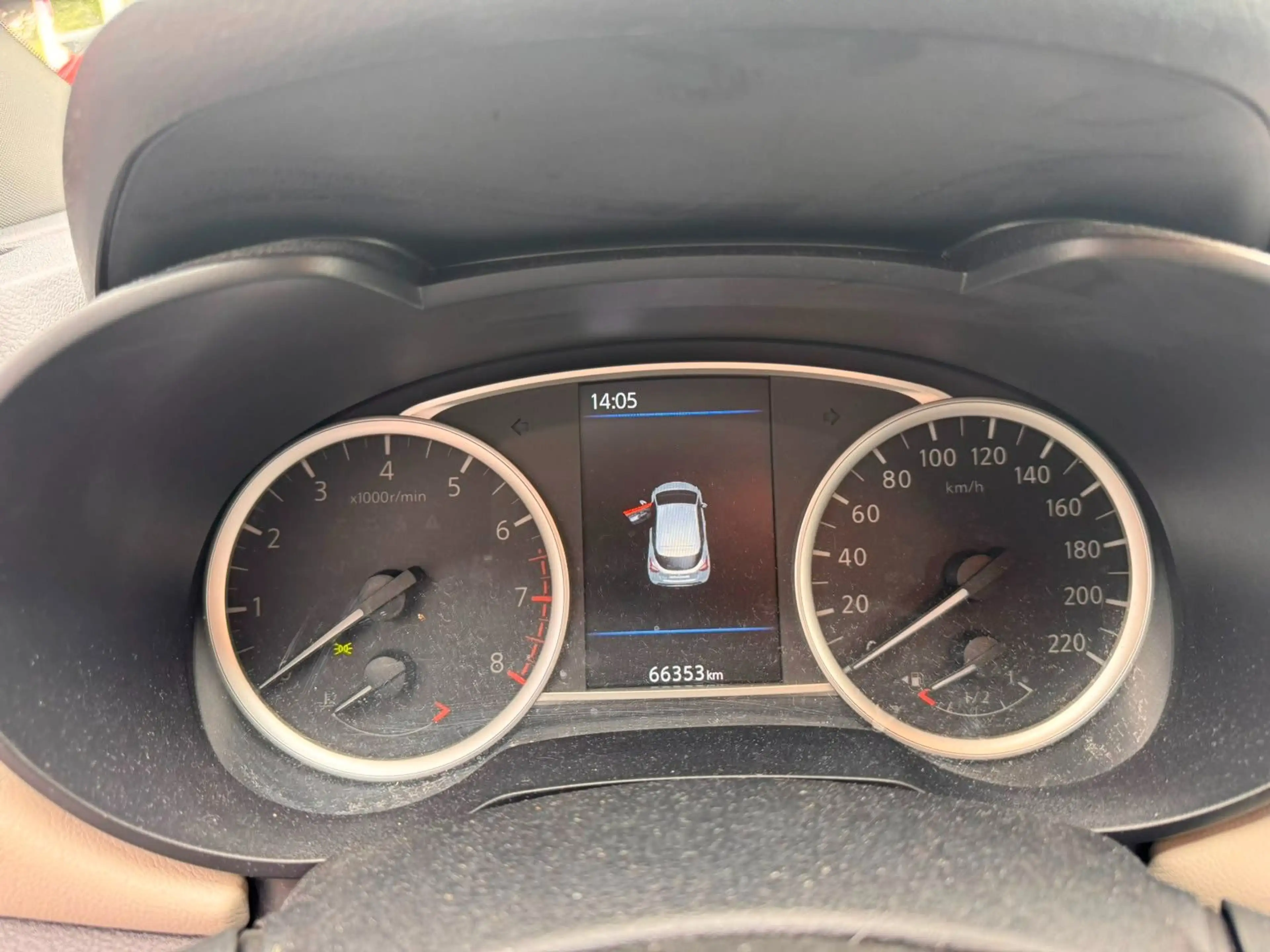 Nissan Micra 1.0 N-Way — photo 13