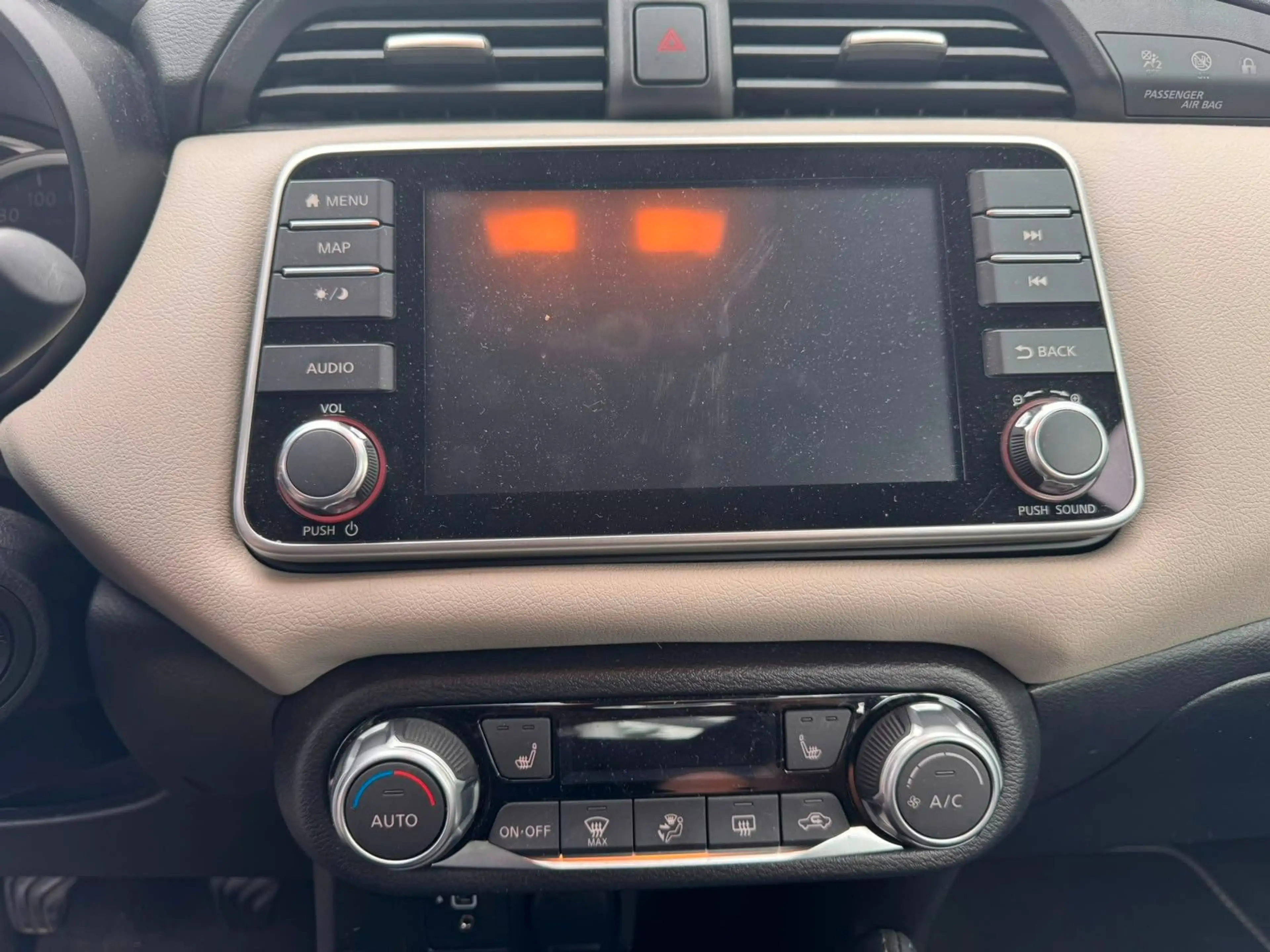 Nissan Micra 1.0 N-Way — photo 14
