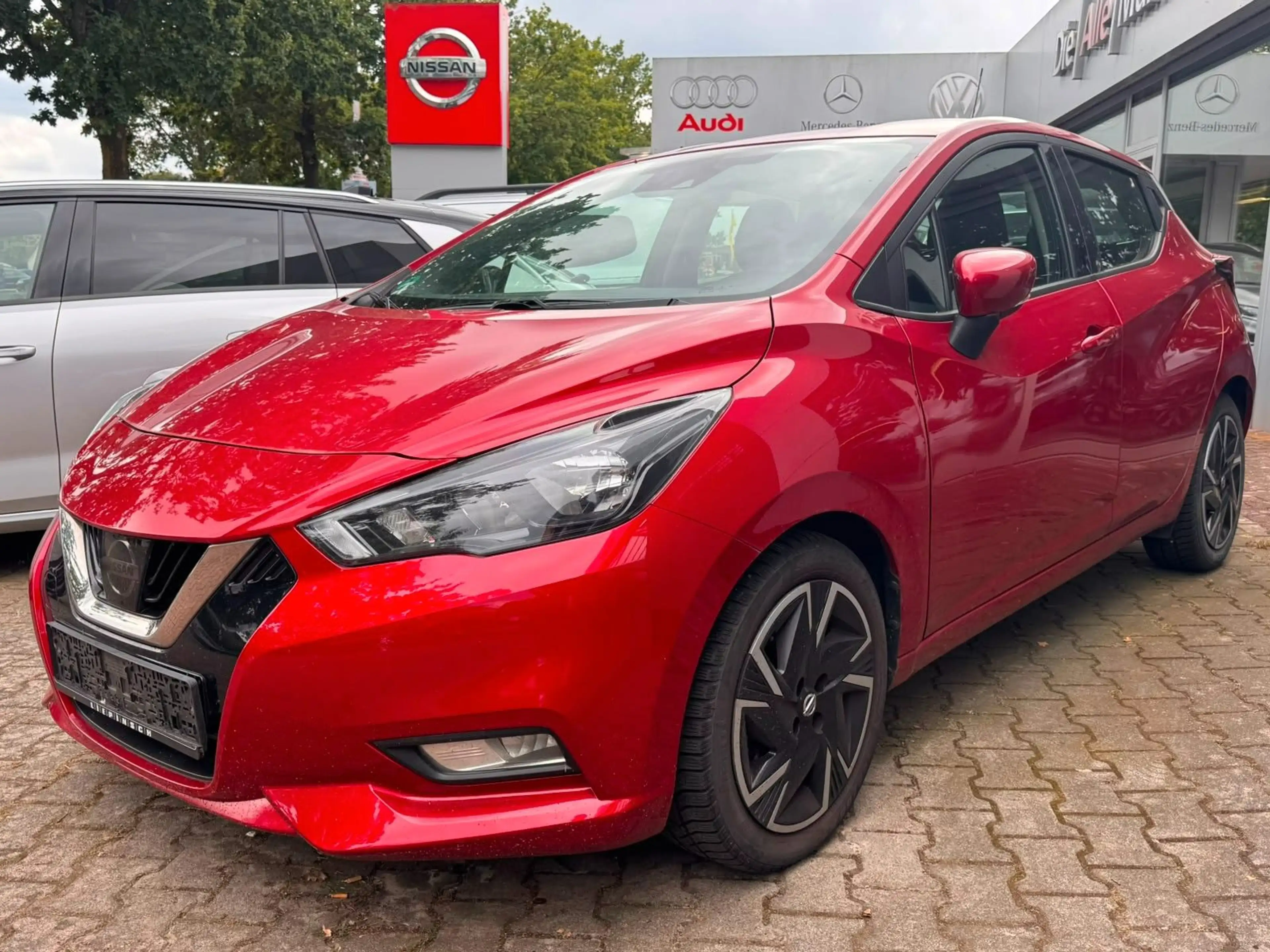 Nissan Micra 1.0 N-Way